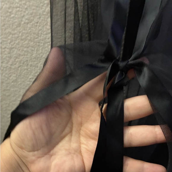 Victoria's Secret Black and White Lace Chemise Nightgown 34B - Picture 7 of 14